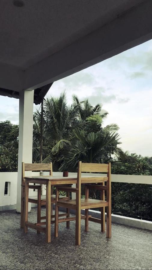 Tiara Homestay Plambi Exterior photo